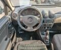 Синій Дачія Sandero, об'ємом двигуна 1.4 л та пробігом 145 тис. км за 4430 $, фото 16 на Automoto.ua