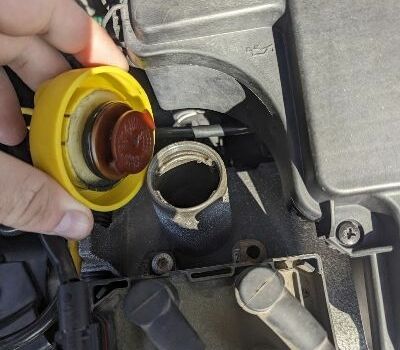 Синий Дачия Сандеро, объемом двигателя 1.4 л и пробегом 165 тыс. км за 4200 $, фото 4 на Automoto.ua