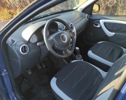 Синий Дачия Сандеро, объемом двигателя 1.39 л и пробегом 172 тыс. км за 4450 $, фото 4 на Automoto.ua