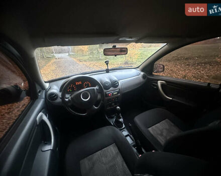 Дачия Сандеро 2009 в Полтаве на Automoto.ua Синий Дачия Сандеро, объемом двигателя 1.39 л и пробегом 234 тыс. км за 4500 $, фото 17 на Automoto.ua