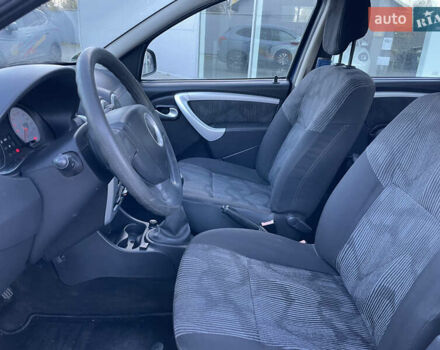 Синий Дачия Сандеро, объемом двигателя 1.4 л и пробегом 246 тыс. км за 4600 $, фото 9 на Automoto.ua