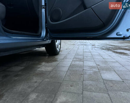 Синий Дачия Сандеро, объемом двигателя 1.6 л и пробегом 200 тыс. км за 5700 $, фото 26 на Automoto.ua