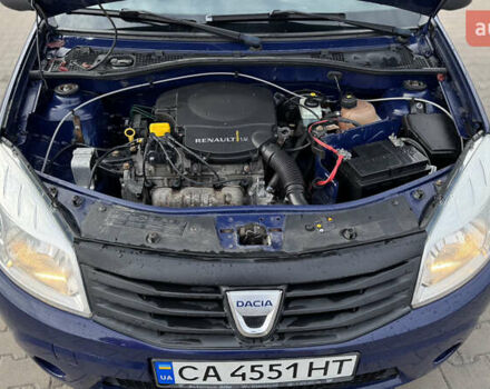 Синий Дачия Сандеро, объемом двигателя 1.4 л и пробегом 146 тыс. км за 3900 $, фото 12 на Automoto.ua