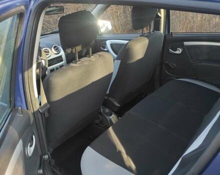 Синий Дачия Сандеро, объемом двигателя 1.39 л и пробегом 172 тыс. км за 4450 $, фото 3 на Automoto.ua