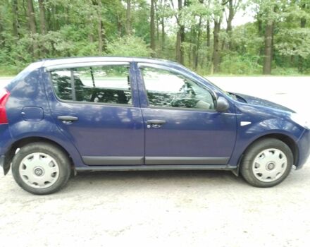 Синий Дачия Сандеро, объемом двигателя 1.4 л и пробегом 176 тыс. км за 4500 $, фото 2 на Automoto.ua