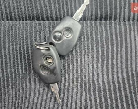 Синий Дачия Сандеро, объемом двигателя 1.6 л и пробегом 236 тыс. км за 5200 $, фото 31 на Automoto.ua