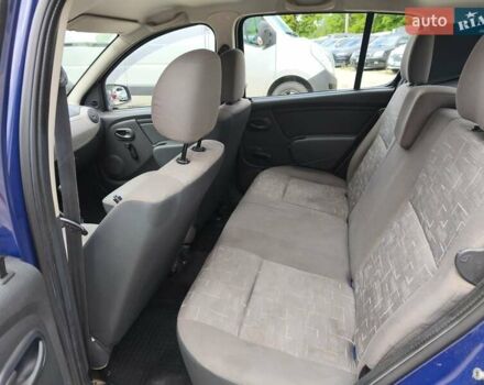 Синій Дачія Sandero, об'ємом двигуна 1.4 л та пробігом 183 тис. км за 4150 $, фото 8 на Automoto.ua