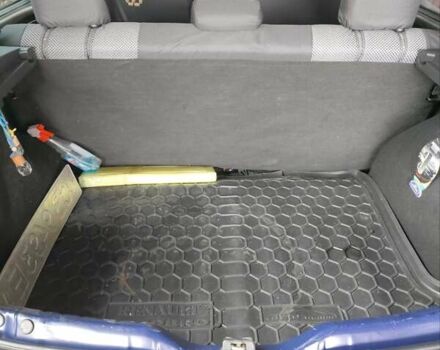 Синий Дачия Сандеро, объемом двигателя 1.4 л и пробегом 147 тыс. км за 1900 $, фото 3 на Automoto.ua