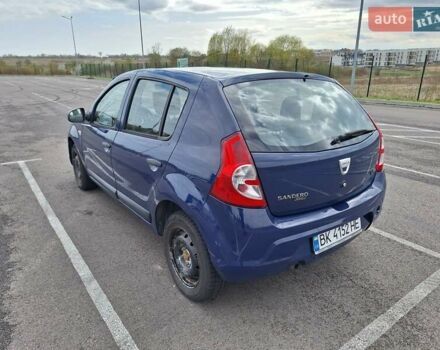 Синий Дачия Сандеро, объемом двигателя 1.4 л и пробегом 155 тыс. км за 4000 $, фото 4 на Automoto.ua