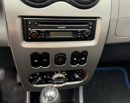 Синий Дачия Сандеро, объемом двигателя 1.2 л и пробегом 140 тыс. км за 4499 $, фото 98 на Automoto.ua