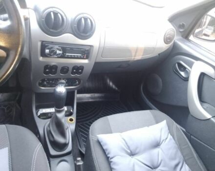 Синий Дачия Сандеро, объемом двигателя 1.1 л и пробегом 280 тыс. км за 4000 $, фото 5 на Automoto.ua