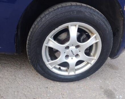 Синий Дачия Сандеро, объемом двигателя 1.1 л и пробегом 280 тыс. км за 4000 $, фото 7 на Automoto.ua