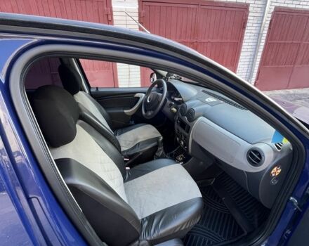 Синий Дачия Сандеро, объемом двигателя 1.2 л и пробегом 204 тыс. км за 4750 $, фото 6 на Automoto.ua