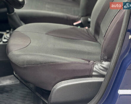 Синій Дачія Sandero, об'ємом двигуна 1.39 л та пробігом 265 тис. км за 3999 $, фото 24 на Automoto.ua