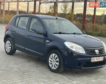Синий Дачия Сандеро, объемом двигателя 1.2 л и пробегом 173 тыс. км за 3700 $, фото 3 на Automoto.ua