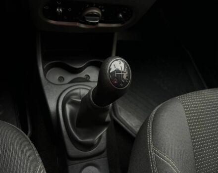 Синий Дачия Сандеро, объемом двигателя 1.1 л и пробегом 180 тыс. км за 4200 $, фото 12 на Automoto.ua