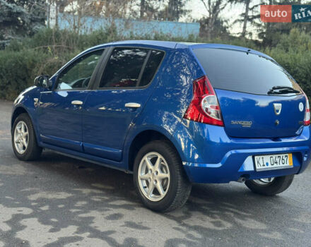 Синий Дачия Сандеро, объемом двигателя 1.6 л и пробегом 118 тыс. км за 5450 $, фото 6 на Automoto.ua