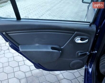 Синий Дачия Сандеро, объемом двигателя 1.2 л и пробегом 123 тыс. км за 4900 $, фото 17 на Automoto.ua