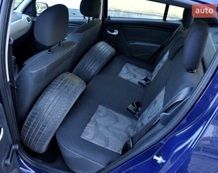 Синий Дачия Сандеро, объемом двигателя 1.2 л и пробегом 123 тыс. км за 4900 $, фото 18 на Automoto.ua