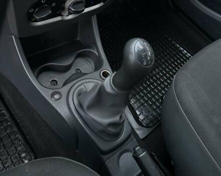 Синий Дачия Сандеро, объемом двигателя 1.2 л и пробегом 135 тыс. км за 4600 $, фото 19 на Automoto.ua