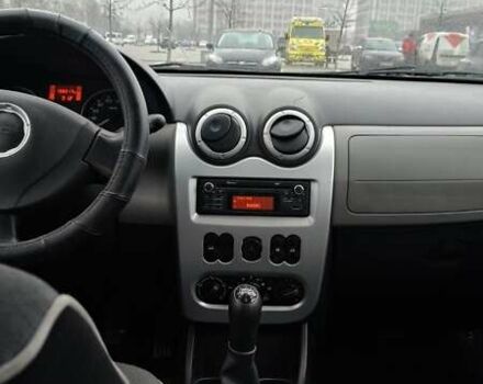 Синий Дачия Сандеро, объемом двигателя 1.2 л и пробегом 158 тыс. км за 3600 $, фото 5 на Automoto.ua