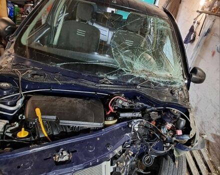 Синий Дачия Сандеро, объемом двигателя 1 л и пробегом 108 тыс. км за 1041 $, фото 7 на Automoto.ua