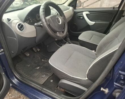 Синий Дачия Сандеро, объемом двигателя 1.1 л и пробегом 270 тыс. км за 4400 $, фото 8 на Automoto.ua