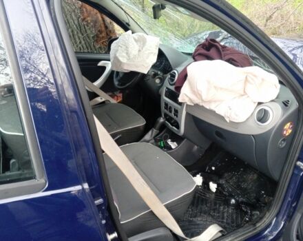 Синий Дачия Сандеро, объемом двигателя 1.2 л и пробегом 108 тыс. км за 2100 $, фото 1 на Automoto.ua