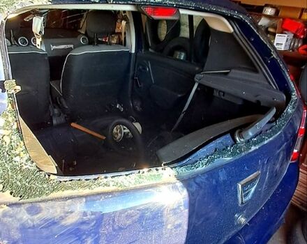 Синий Дачия Сандеро, объемом двигателя 1.2 л и пробегом 108 тыс. км за 1500 $, фото 8 на Automoto.ua