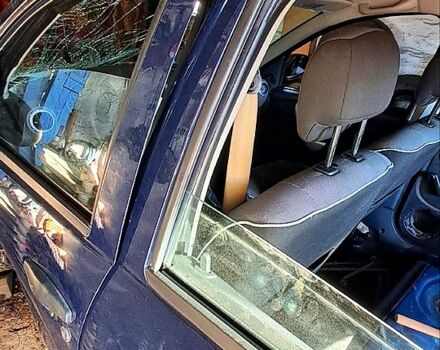 Синий Дачия Сандеро, объемом двигателя 1.2 л и пробегом 108 тыс. км за 1500 $, фото 6 на Automoto.ua