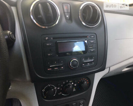 Синий Дачия Сандеро, объемом двигателя 0.9 л и пробегом 193 тыс. км за 5600 $, фото 9 на Automoto.ua