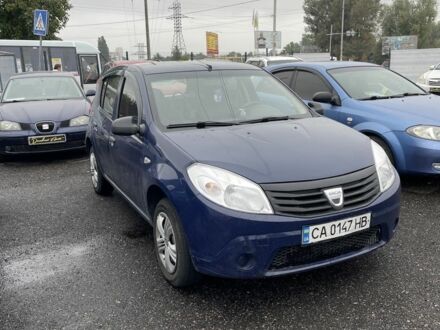 Синий Дачия Сандеро, объемом двигателя 1.4 л и пробегом 250 тыс. км за 3550 $, фото 1 на Automoto.ua
