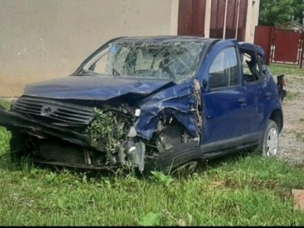 Дачия Сандеро 2009 в Черновцах на Automoto.ua Синий Дачия Сандеро, объемом двигателя 1.1 л и пробегом 240 тыс. км за 818 $, фото 1 на Automoto.ua