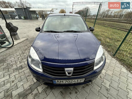 Дачія Sandero 2009 у Житомирі на Automoto.ua Синій Дачія Sandero, об'ємом двигуна 1.4 л та пробігом 144 тис. км за 4650 $, фото 1 на Automoto.ua