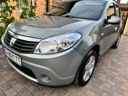 Дачія Sandero 2009 у Христиновке на Automoto.ua Синій Дачія Sandero, об'ємом двигуна 1.6 л та пробігом 122 тис. км за 5000 $, фото 1 на Automoto.ua