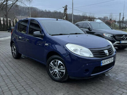 Дачія Sandero 2009 у Львові на Automoto.ua Синій Дачія Sandero, об'ємом двигуна 1.4 л та пробігом 208 тис. км за 3600 $, фото 1 на Automoto.ua