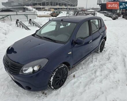 Синий Дачия Сандеро, объемом двигателя 1.4 л и пробегом 197 тыс. км за 2750 $, фото 1 на Automoto.ua