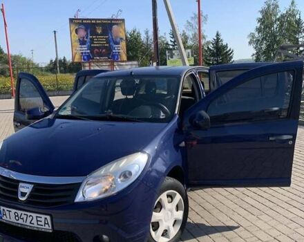 Синий Дачия Сандеро, объемом двигателя 1.4 л и пробегом 225 тыс. км за 4000 $, фото 1 на Automoto.ua