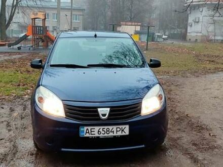 Синий Дачия Сандеро, объемом двигателя 1.2 л и пробегом 174 тыс. км за 4900 $, фото 1 на Automoto.ua