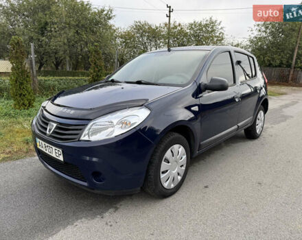 Синій Дачія Sandero, об'ємом двигуна 1.15 л та пробігом 290 тис. км за 4200 $, фото 1 на Automoto.ua