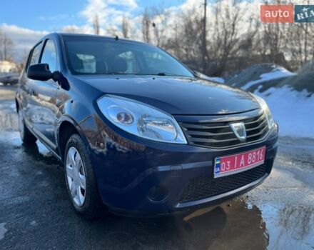 Синий Дачия Сандеро, объемом двигателя 1.2 л и пробегом 196 тыс. км за 4800 $, фото 1 на Automoto.ua