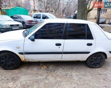 Белый Дачия Соленза, объемом двигателя 1.4 л и пробегом 144 тыс. км за 2000 $, фото 1 на Automoto.ua