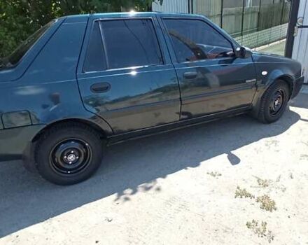 Черный Дачия Соленза, объемом двигателя 1.4 л и пробегом 146 тыс. км за 2600 $, фото 2 на Automoto.ua