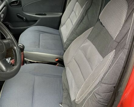 Червоний Дачія Solenza, об'ємом двигуна 1.4 л та пробігом 470 тис. км за 1100 $, фото 7 на Automoto.ua