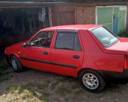 Червоний Дачія Solenza, об'ємом двигуна 1.4 л та пробігом 200 тис. км за 1100 $, фото 2 на Automoto.ua