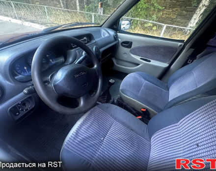 Красный Дачия Соленза, объемом двигателя 1.4 л и пробегом 185 тыс. км за 1000 $, фото 6 на Automoto.ua