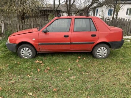 Красный Дачия Соленза, объемом двигателя 1.4 л и пробегом 470 тыс. км за 1100 $, фото 1 на Automoto.ua