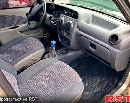 Дачия Соленза, объемом двигателя 1.4 л и пробегом 180 тыс. км за 850 $, фото 2 на Automoto.ua
