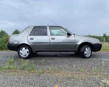 Серый Дачия Соленза, объемом двигателя 1.4 л и пробегом 250 тыс. км за 450 $, фото 1 на Automoto.ua