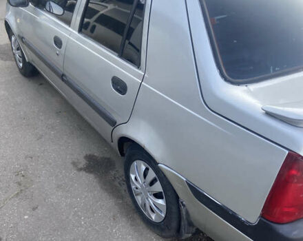 Серый Дачия Соленза, объемом двигателя 1.39 л и пробегом 183 тыс. км за 800 $, фото 2 на Automoto.ua